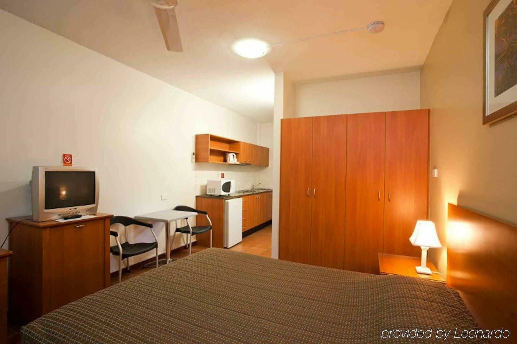Darwin City Edge Motel & Suites Pokój zdjęcie